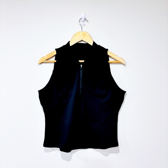 HALARA Black sports top - Picture 1 of 6